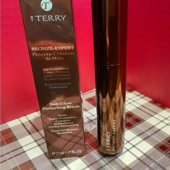 By Terry Brightening Bronze-Expert Sun Glow Perfecting Brush in SUN BEACH #1 - Picture 3 of 10